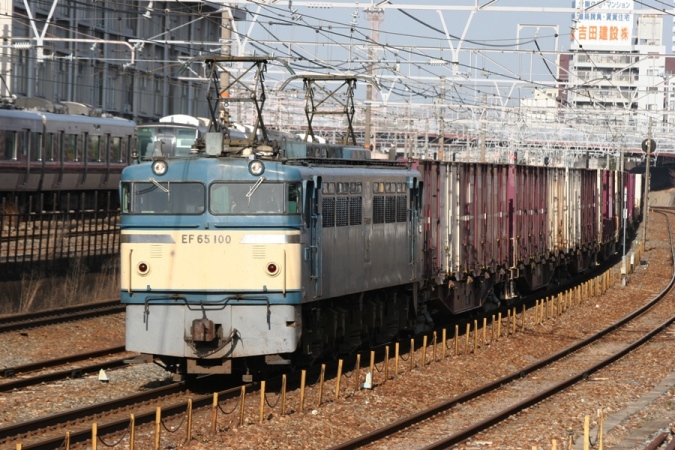 EF65－100(岡) - 特集：21世紀になっても活躍する標準直流電気機関車